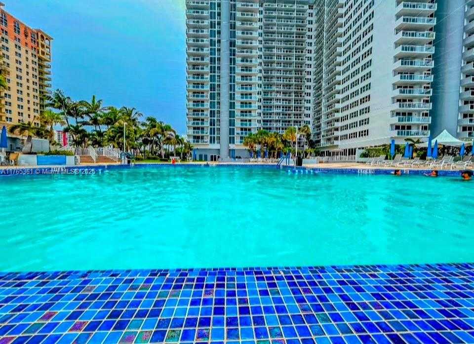 Small Image of 2030 SOUTH OCEAN DR #327, Hallandale Beach Number 12