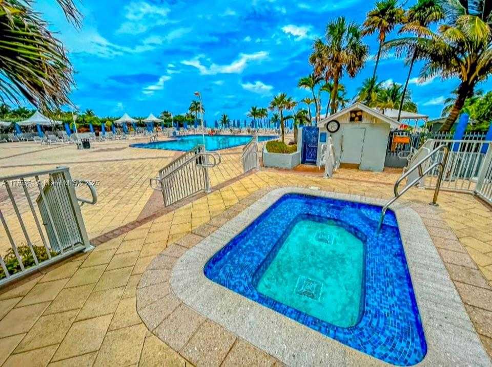 Small Image of 2030 SOUTH OCEAN DR #327, Hallandale Beach Number 13