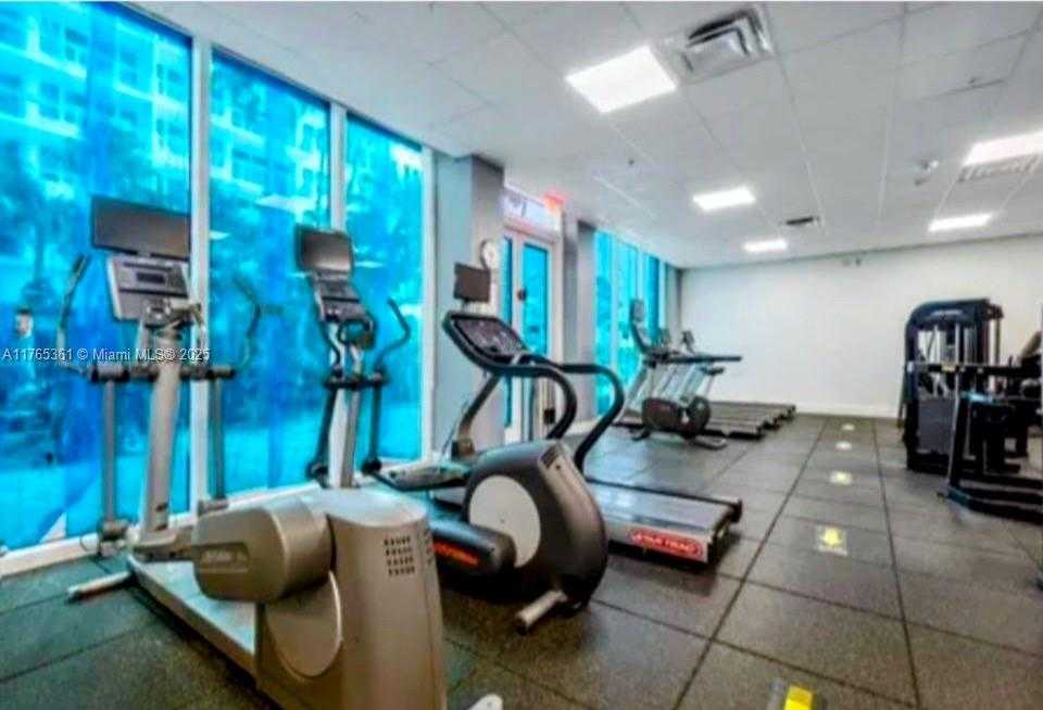 Small Image of 2030 SOUTH OCEAN DR #327, Hallandale Beach Number 23