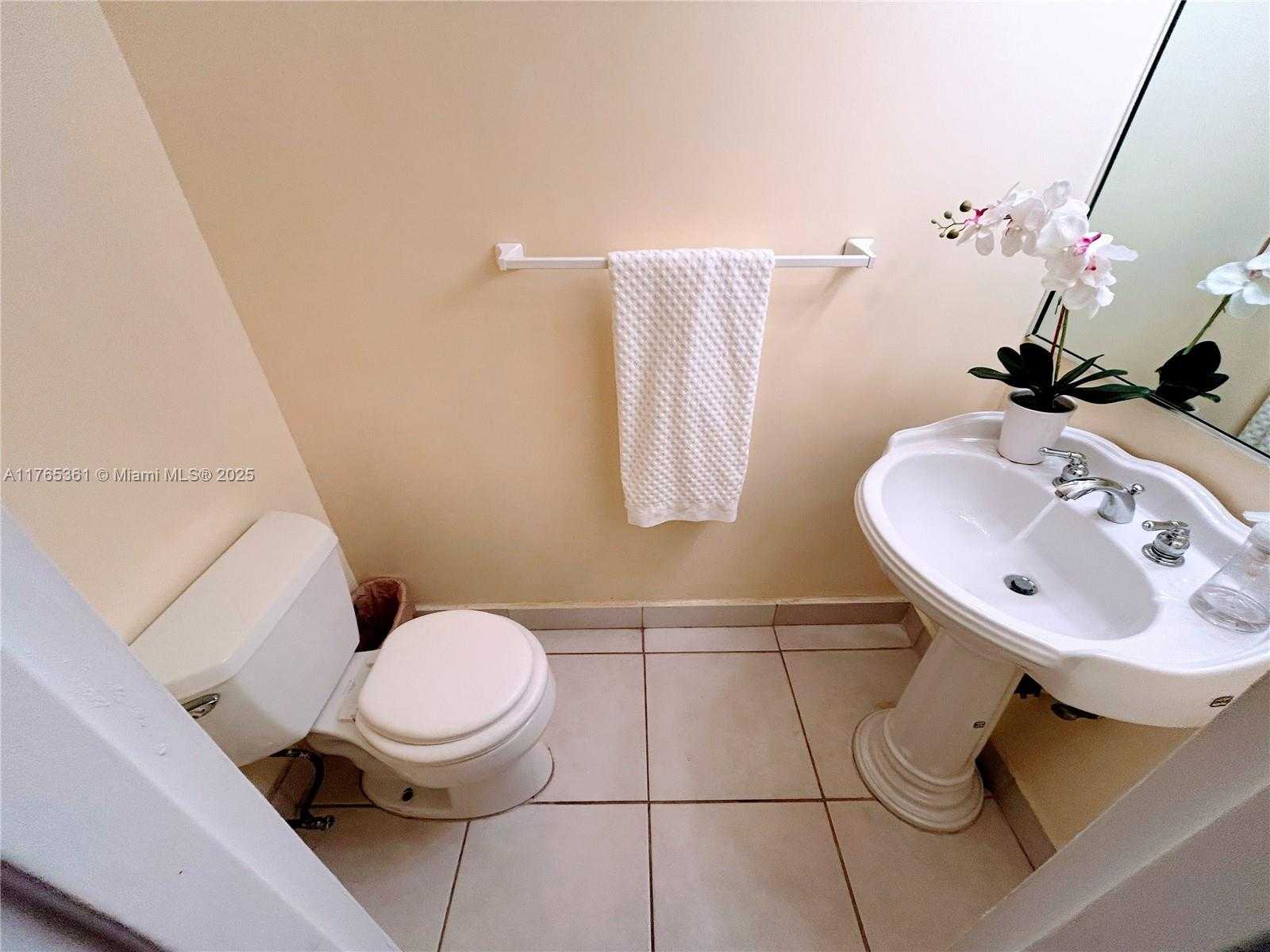 Small Image of 2030 SOUTH OCEAN DR #327, Hallandale Beach Number 40