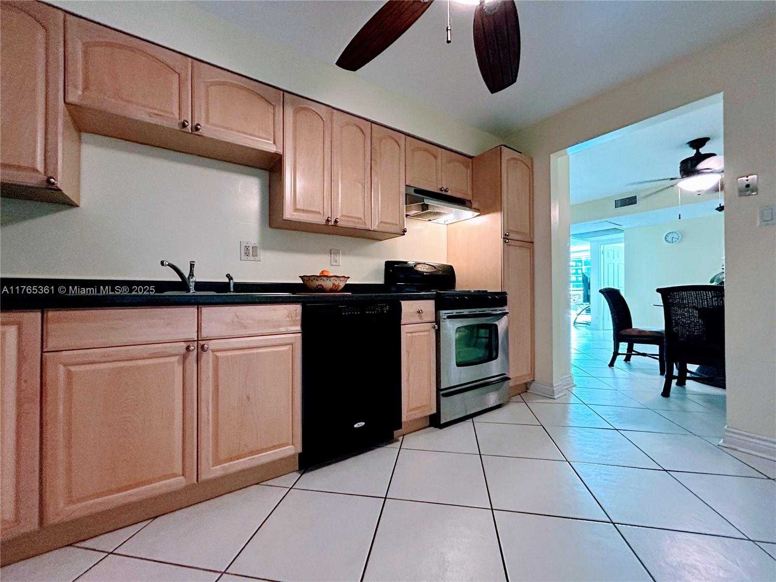 Small Image of 2030 SOUTH OCEAN DR #327, Hallandale Beach Number 50