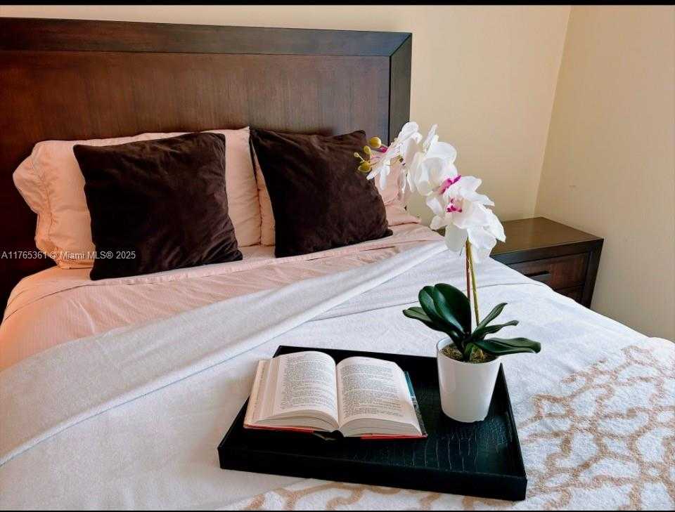 Small Image of 2030 SOUTH OCEAN DR #327, Hallandale Beach Number 57