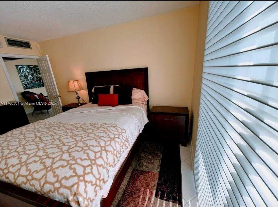 Small Image of 2030 SOUTH OCEAN DR #327, Hallandale Beach Number 58