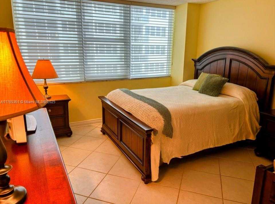 Small Image of 2030 SOUTH OCEAN DR #327, Hallandale Beach Number 64