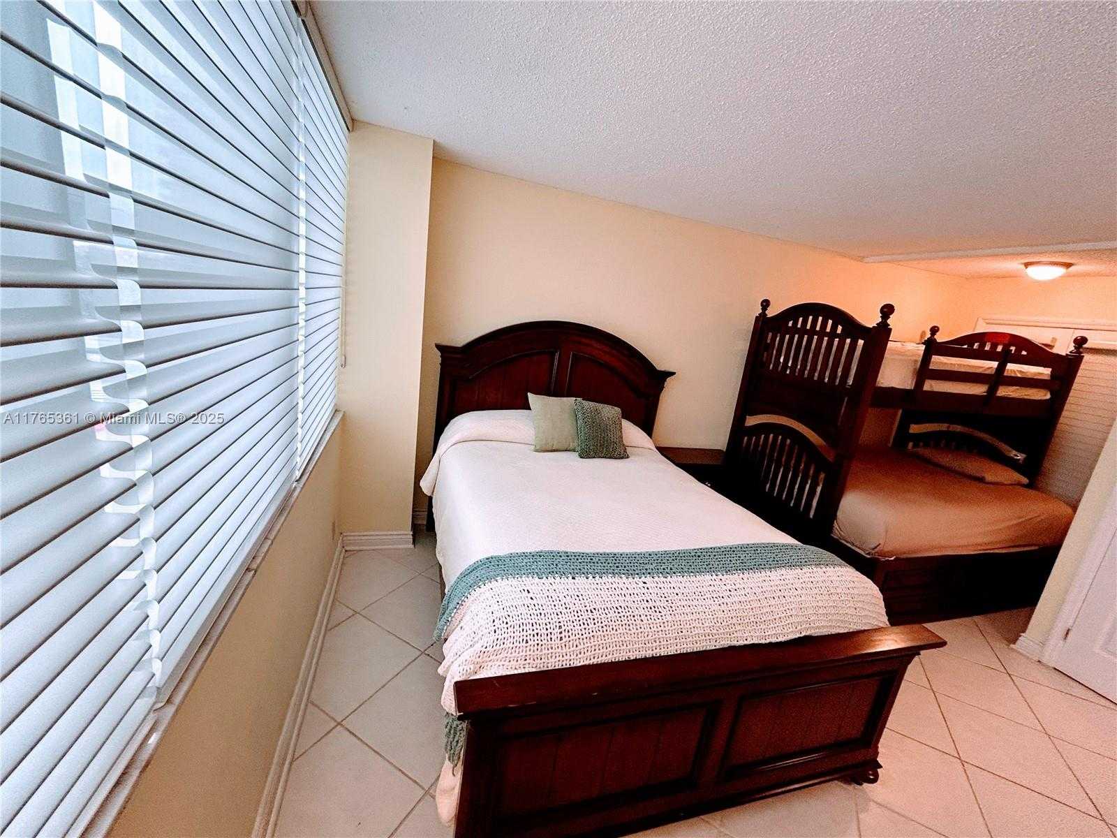 Small Image of 2030 SOUTH OCEAN DR #327, Hallandale Beach Number 65