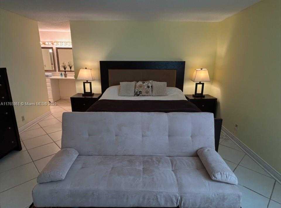 Small Image of 2030 SOUTH OCEAN DR #327, Hallandale Beach Number 74