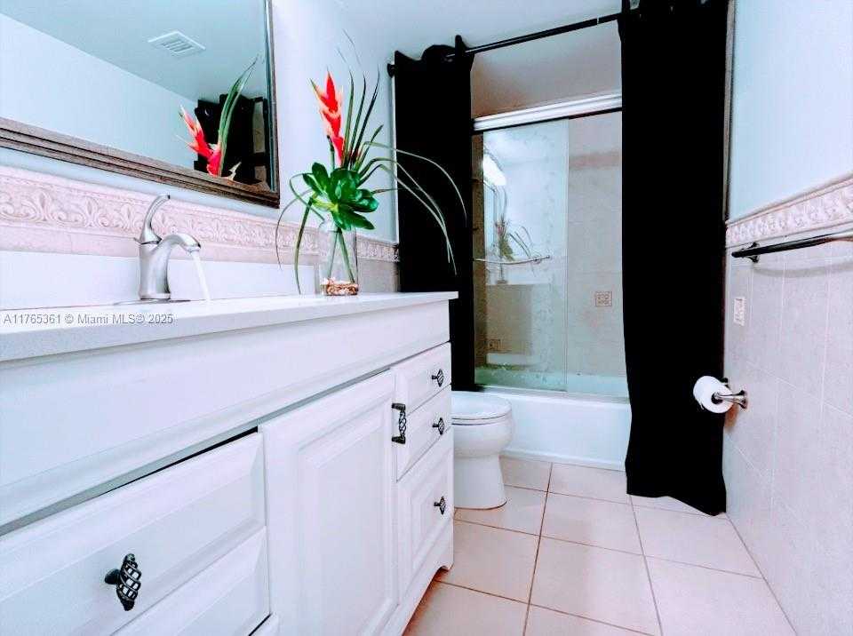 Small Image of 2030 SOUTH OCEAN DR #327, Hallandale Beach Number 81
