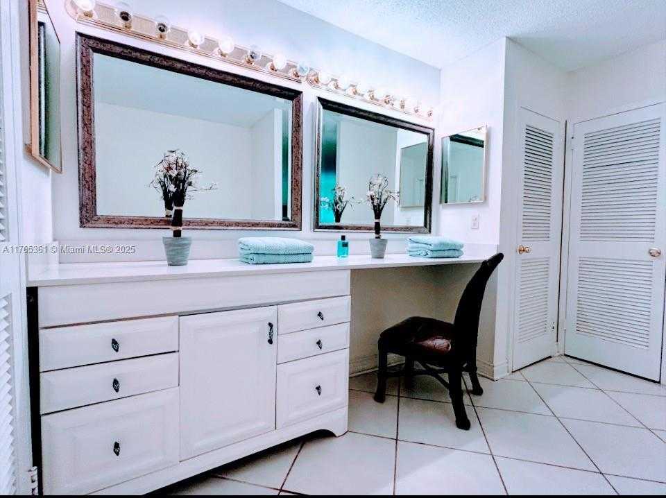 Small Image of 2030 SOUTH OCEAN DR #327, Hallandale Beach Number 83