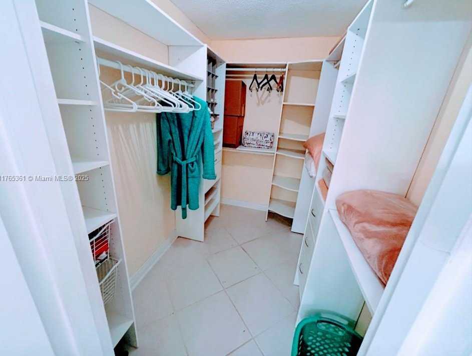 Small Image of 2030 SOUTH OCEAN DR #327, Hallandale Beach Number 88