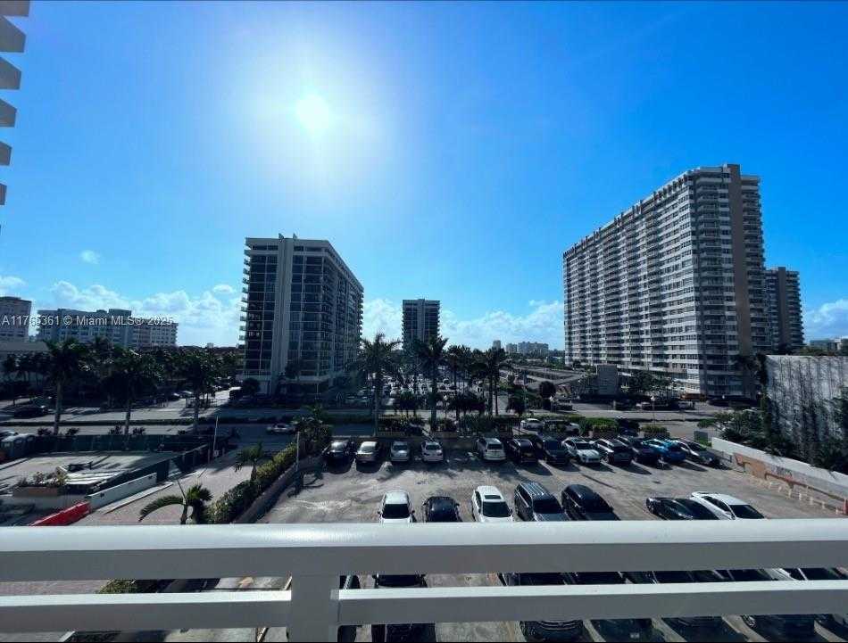 Small Image of 2030 SOUTH OCEAN DR #327, Hallandale Beach Number 93