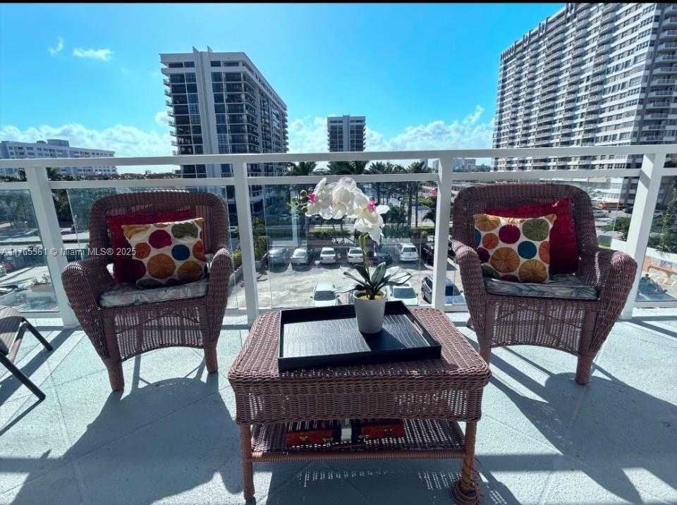 Small Image of 2030 SOUTH OCEAN DR #327, Hallandale Beach Number 94