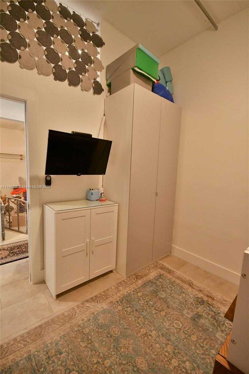 Small Image of 3029 NORTH EAST 188TH ST #902, Aventura Number 14