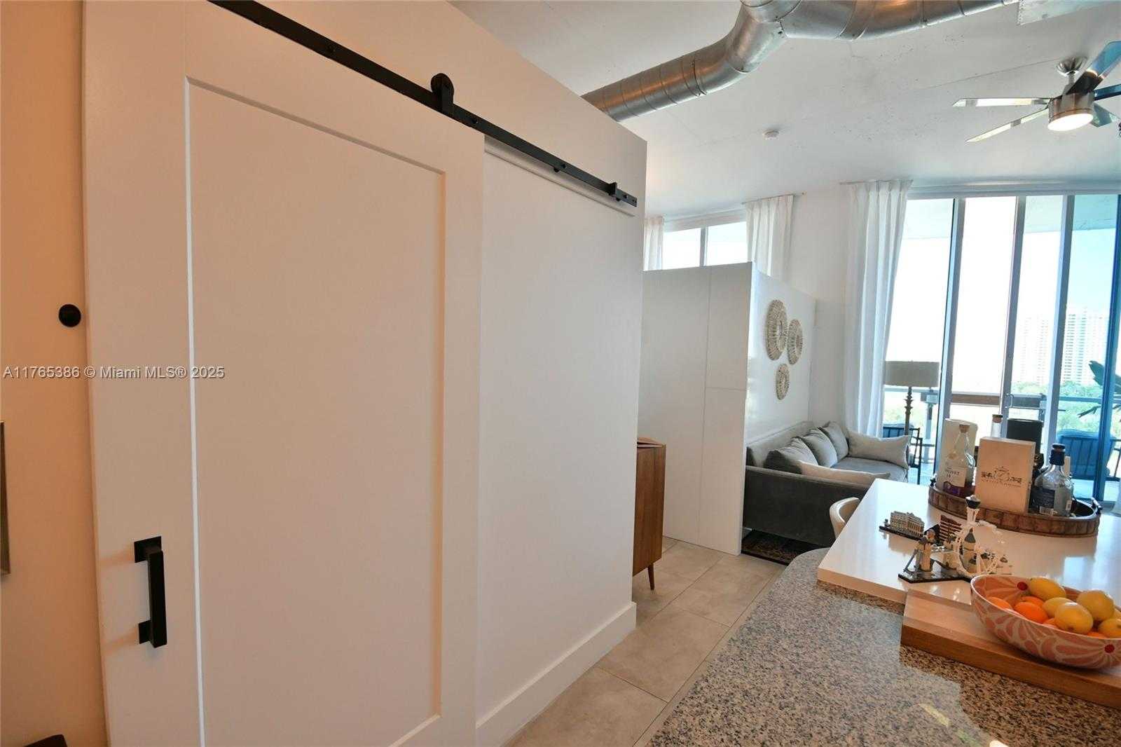 Small Image of 3029 NORTH EAST 188TH ST #902, Aventura Number 24