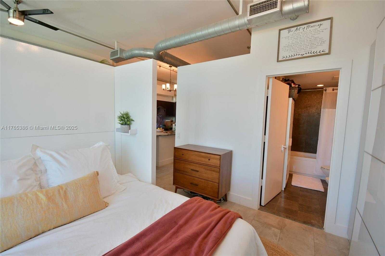 Small Image of 3029 NORTH EAST 188TH ST #902, Aventura Number 37