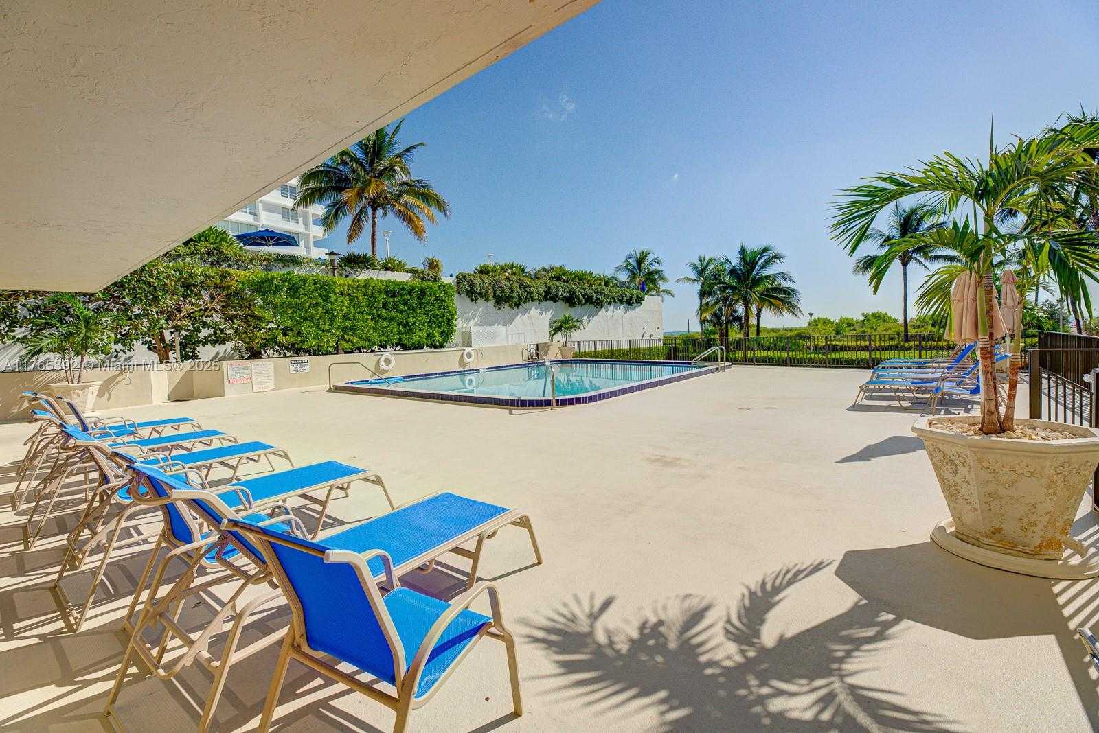 Small Image of 1623 COLLINS AVE #512, Miami Beach Number 12