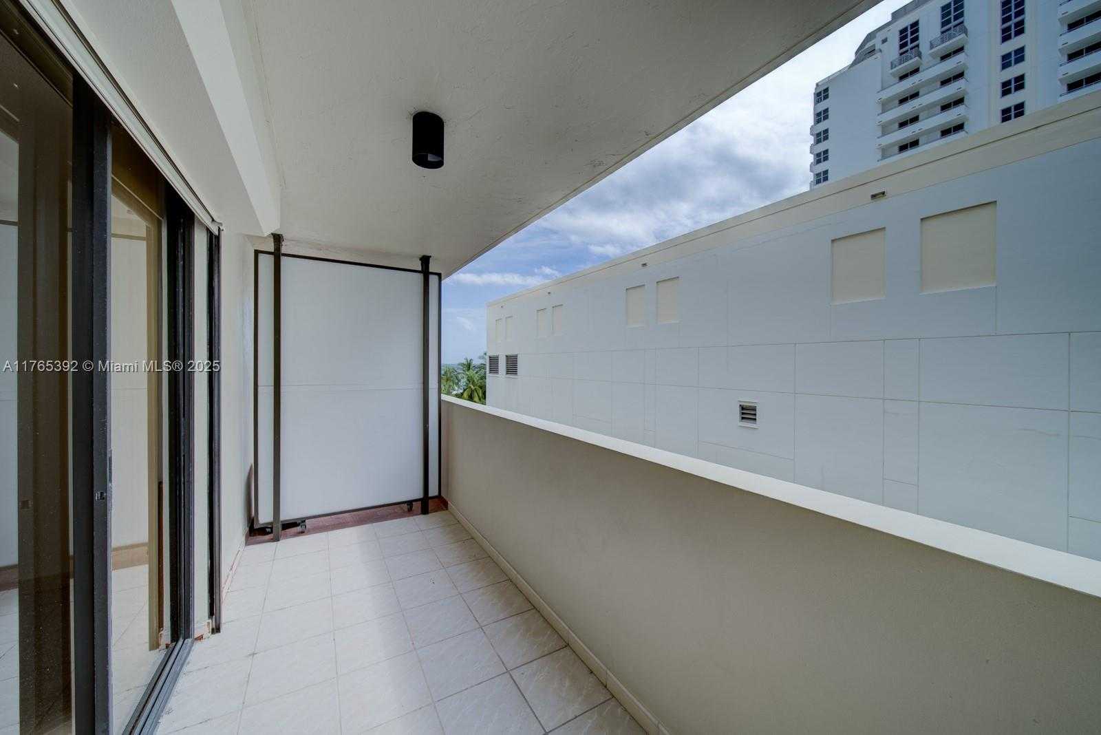 Small Image of 1623 COLLINS AVE #512, Miami Beach Number 30