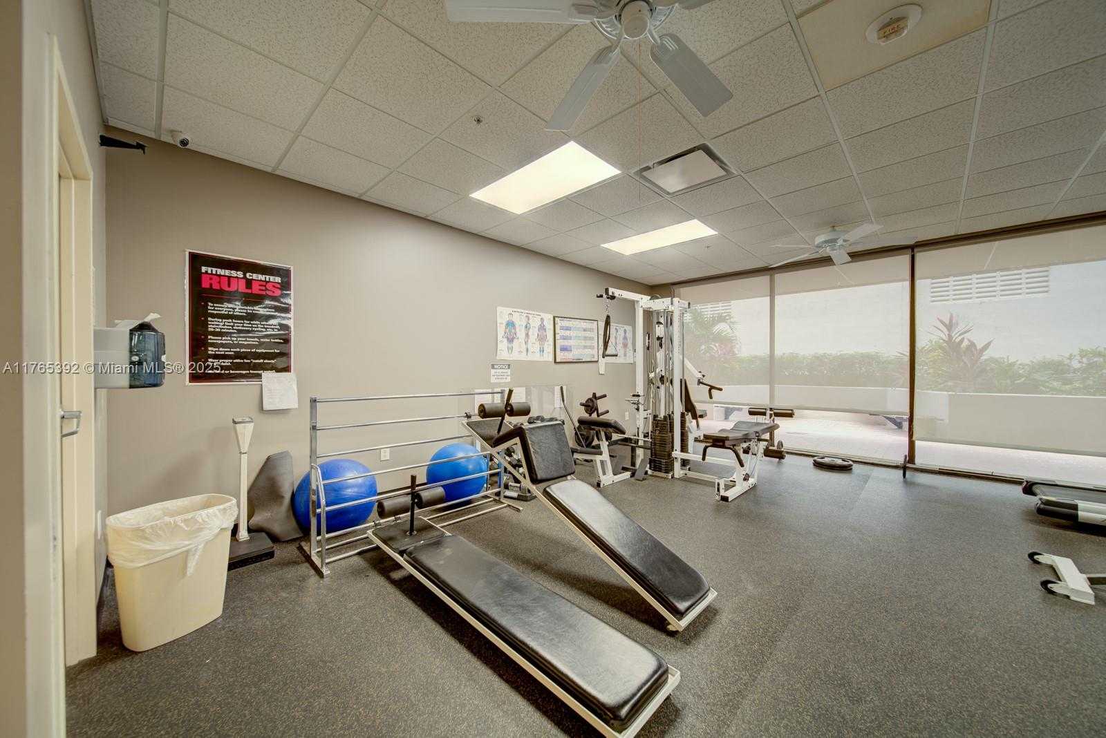 Small Image of 1623 COLLINS AVE #512, Miami Beach Number 32