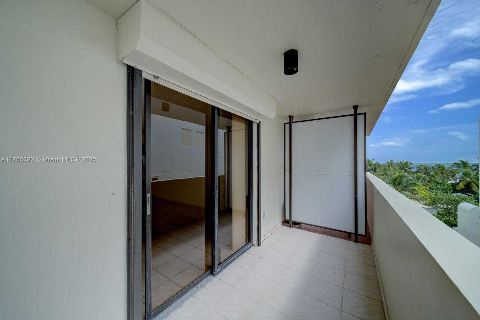 Small Image of 1623 COLLINS AVE #512, Miami Beach Number 9