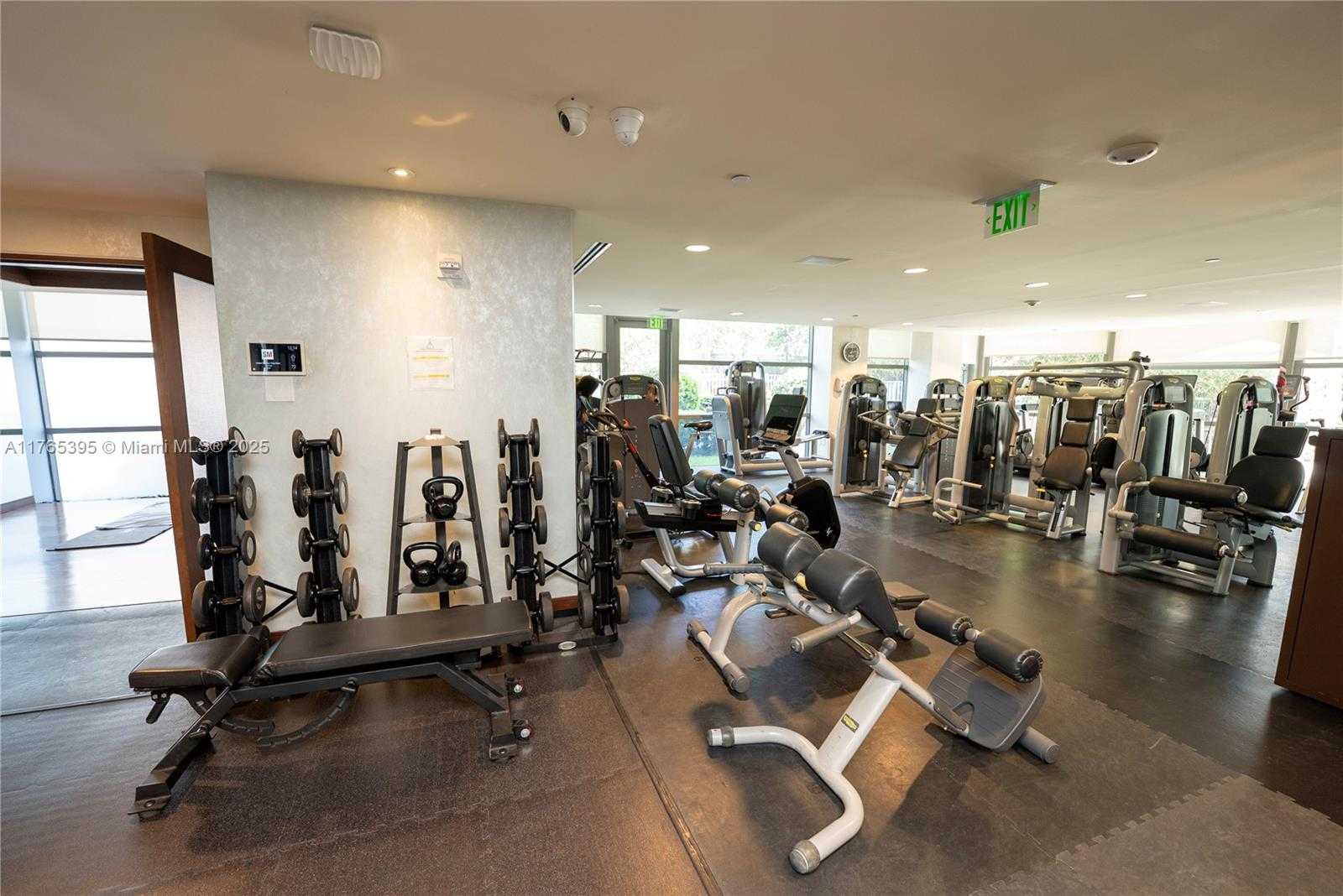 Small Image of 5875 COLLINS AVE #1603, Miami Beach Number 25