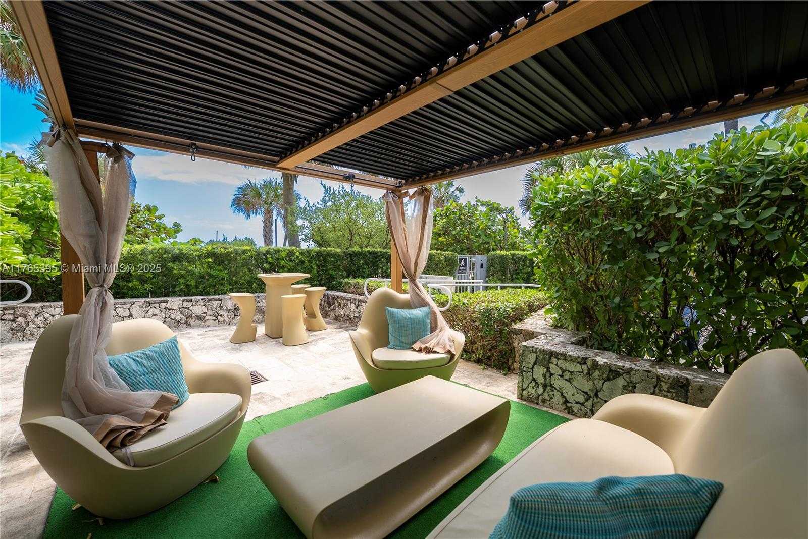 Small Image of 5875 COLLINS AVE #1603, Miami Beach Number 31
