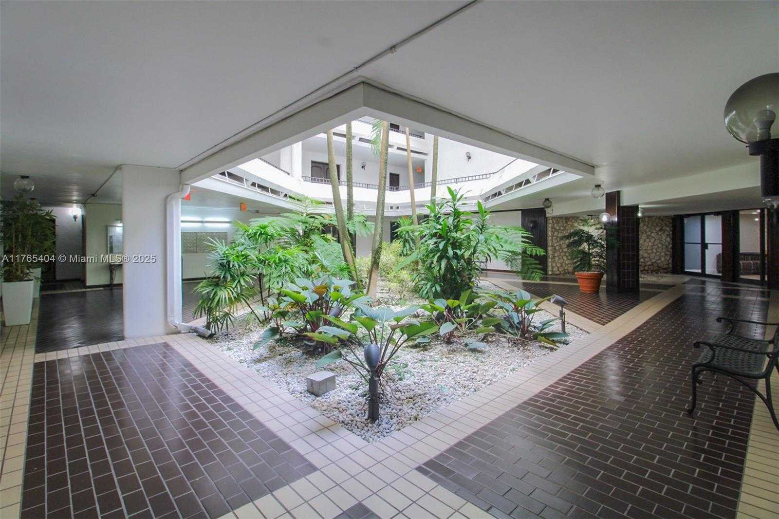 Small Image of 13951 KENDALE LAKES CIR #103A, Miami Number 17