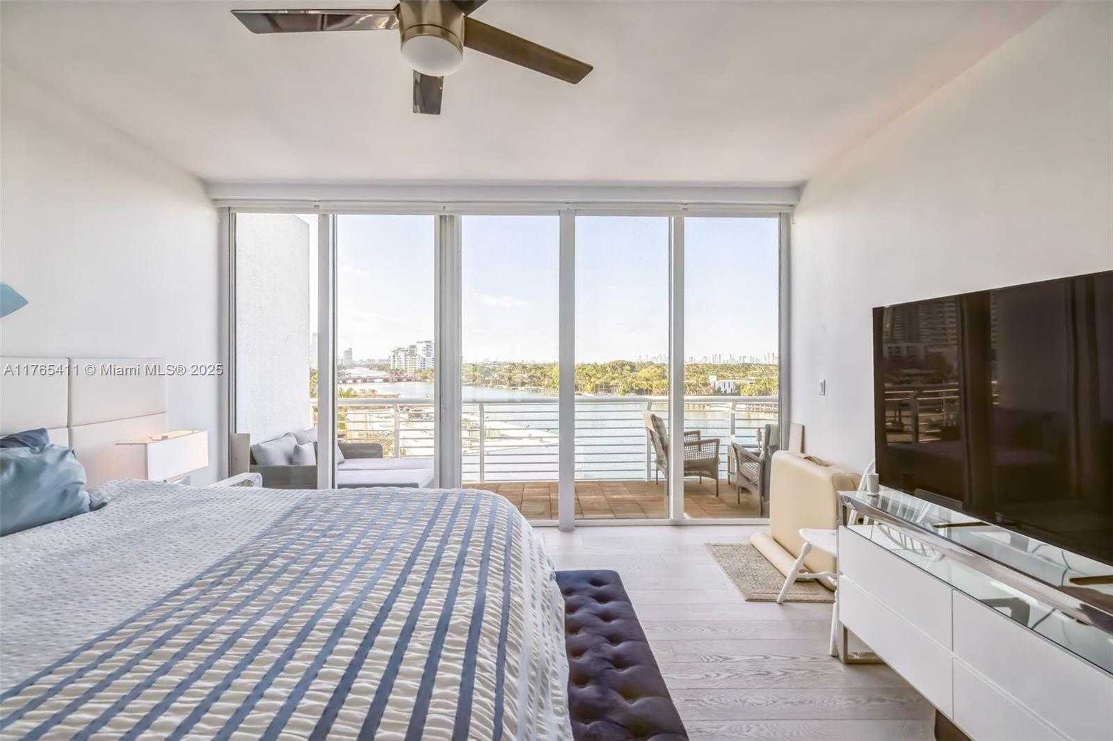 Small Image of 6580 INDIAN CREEK DR #603, Miami Beach Number 10