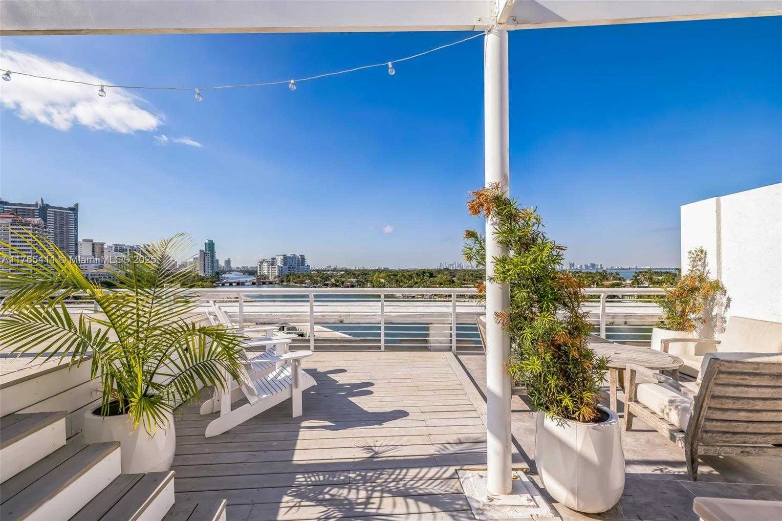 Small Image of 6580 INDIAN CREEK DR #603, Miami Beach Number 14