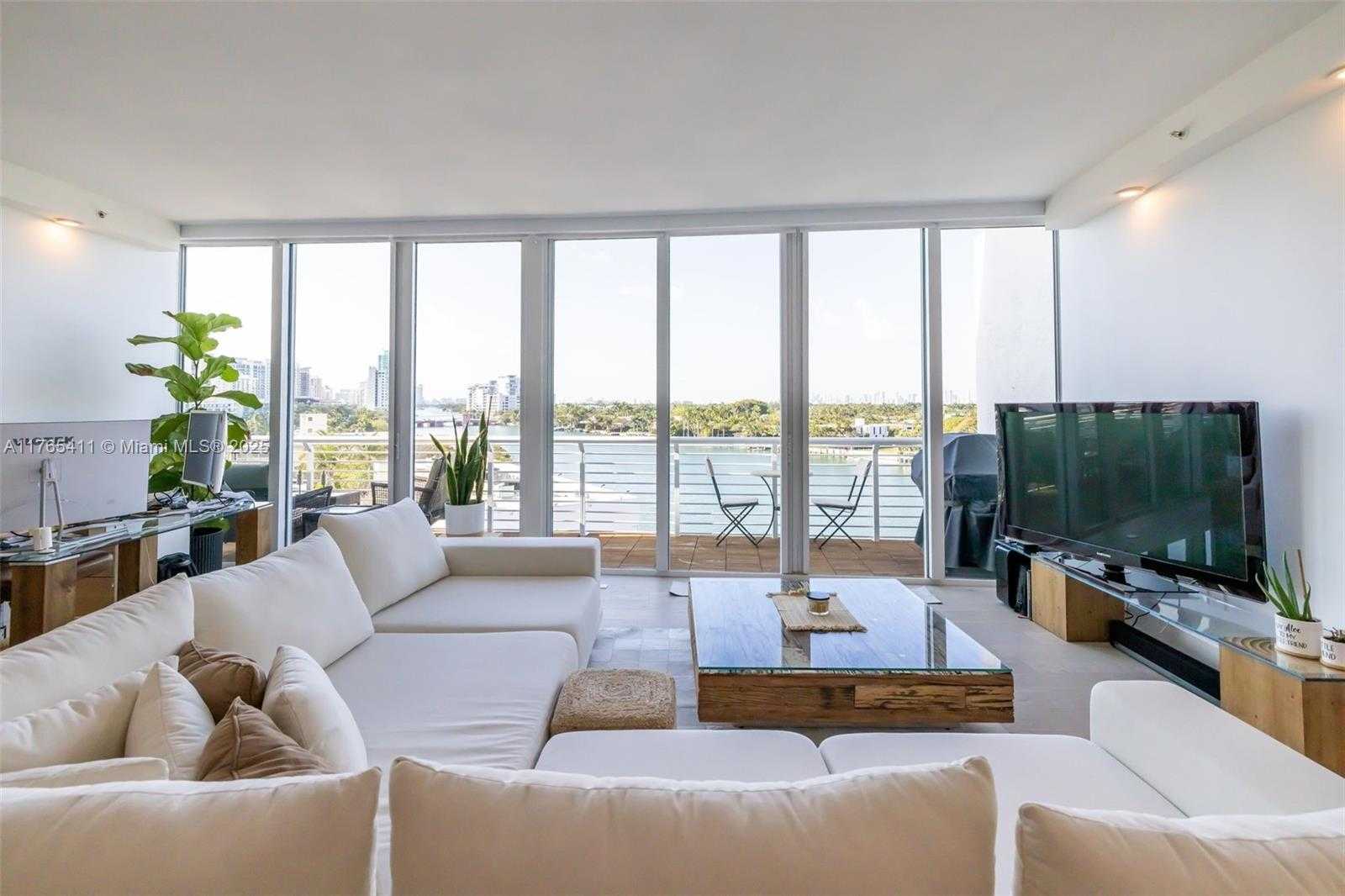 Small Image of 6580 INDIAN CREEK DR #603, Miami Beach Number 23