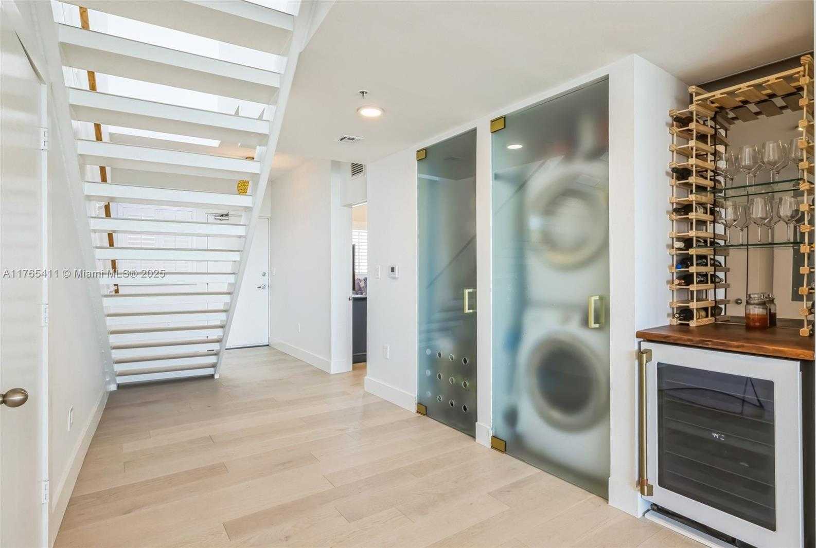 Small Image of 6580 INDIAN CREEK DR #603, Miami Beach Number 25