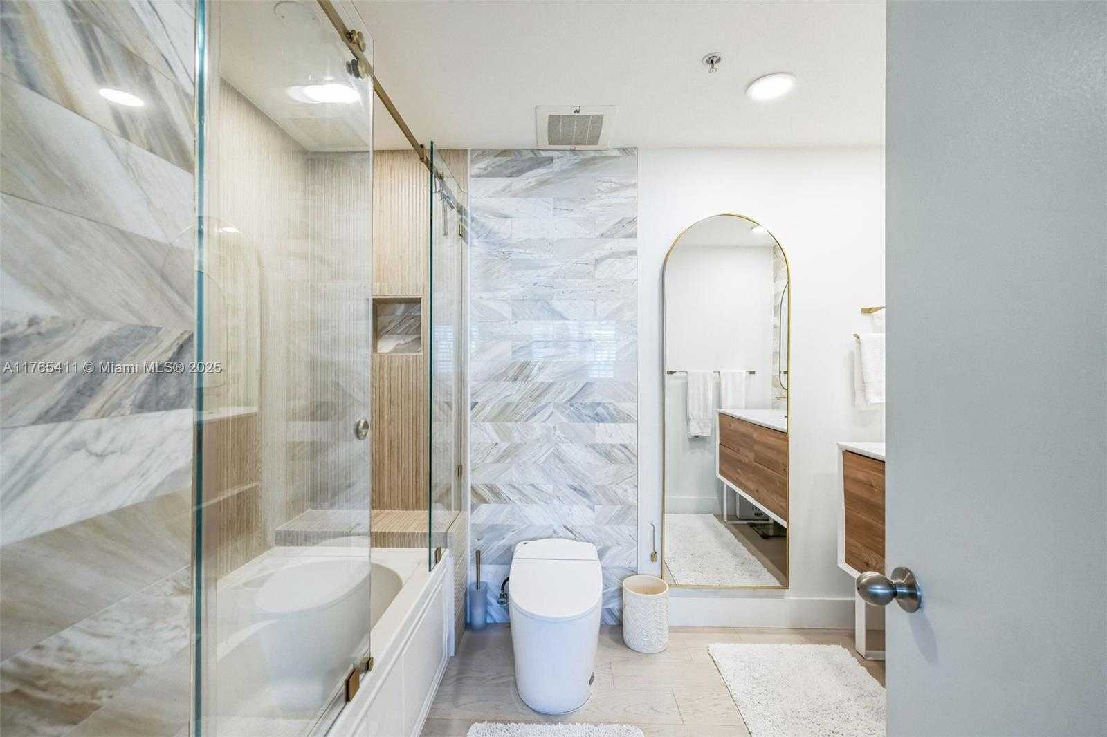 Small Image of 6580 INDIAN CREEK DR #603, Miami Beach Number 28