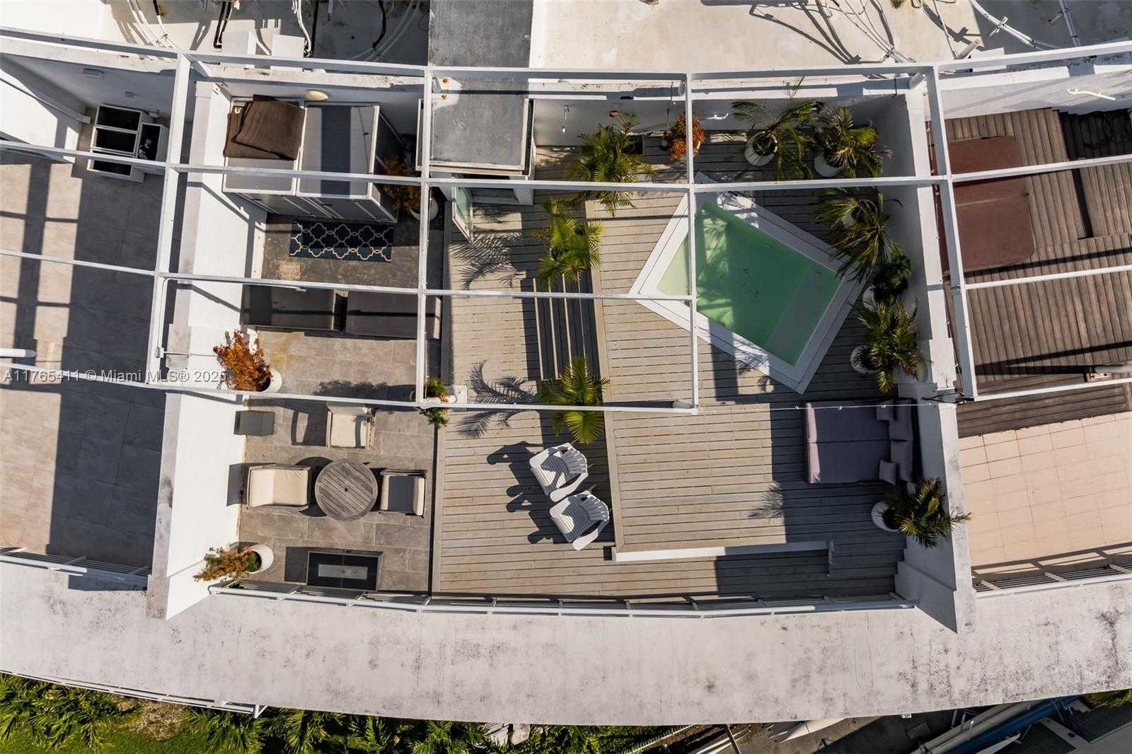 Small Image of 6580 INDIAN CREEK DR #603, Miami Beach Number 40