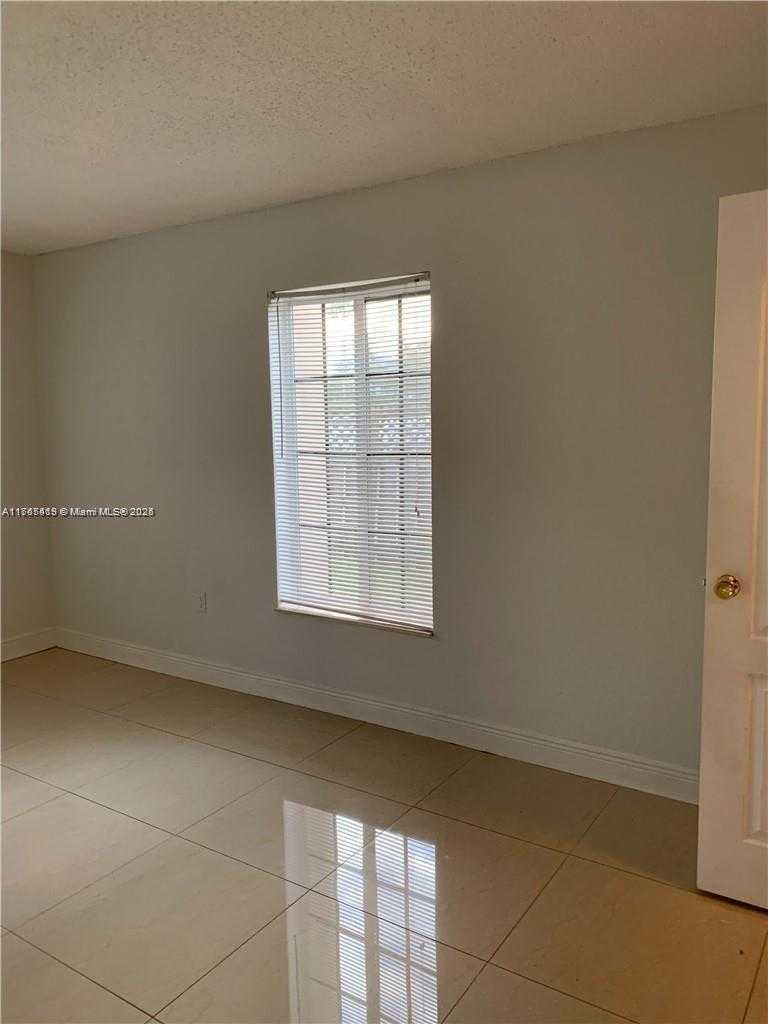 Small Image of 4810 NORTH WEST 79TH AVE #108, Doral Number 7