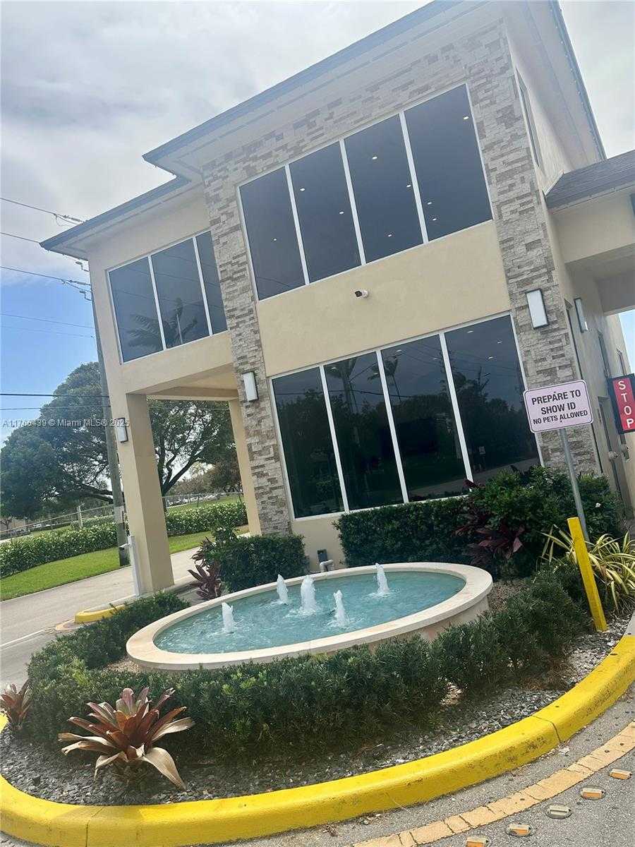 Small Image of 151 SOUTH WEST 134TH WAY #107N, Pembroke Pines Number 2