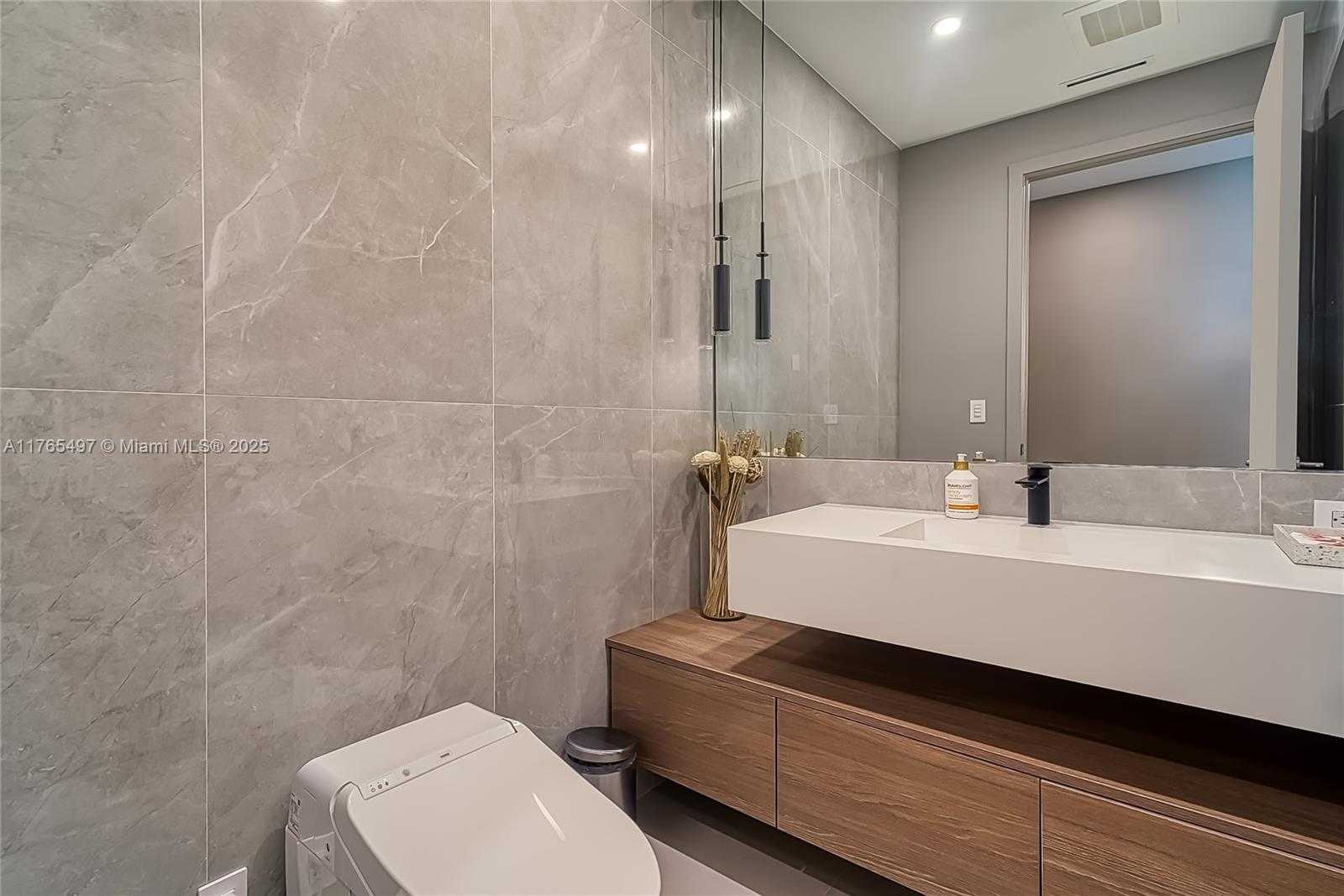 Small Image of 17475 COLLINS AVE #2701, Sunny Isles Beach Number 33