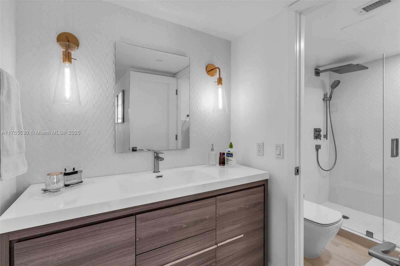 Small Image of 1904 SOUTH OCEAN DR #801, Hallandale Beach Number 12