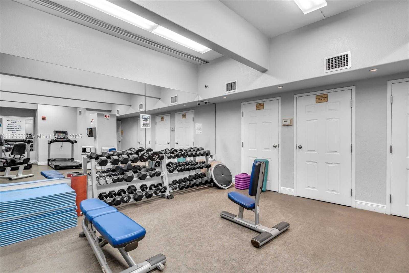 Small Image of 1904 SOUTH OCEAN DR #801, Hallandale Beach Number 31