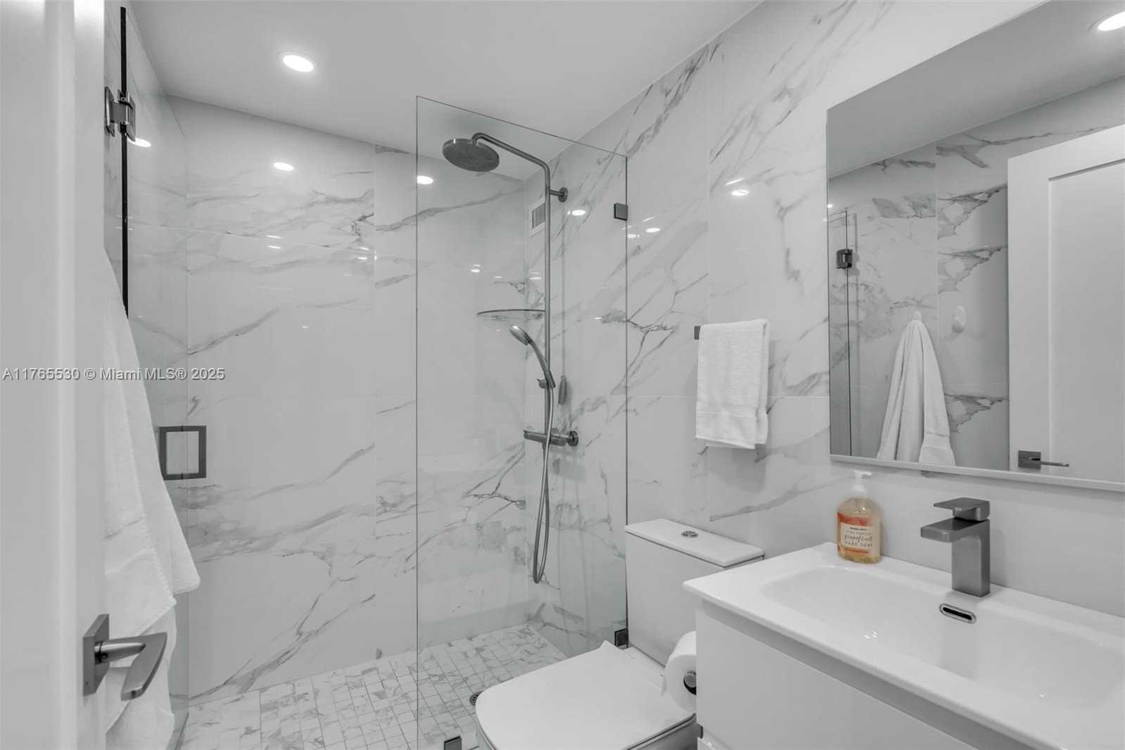 Small Image of 1904 SOUTH OCEAN DR #801, Hallandale Beach Number 9