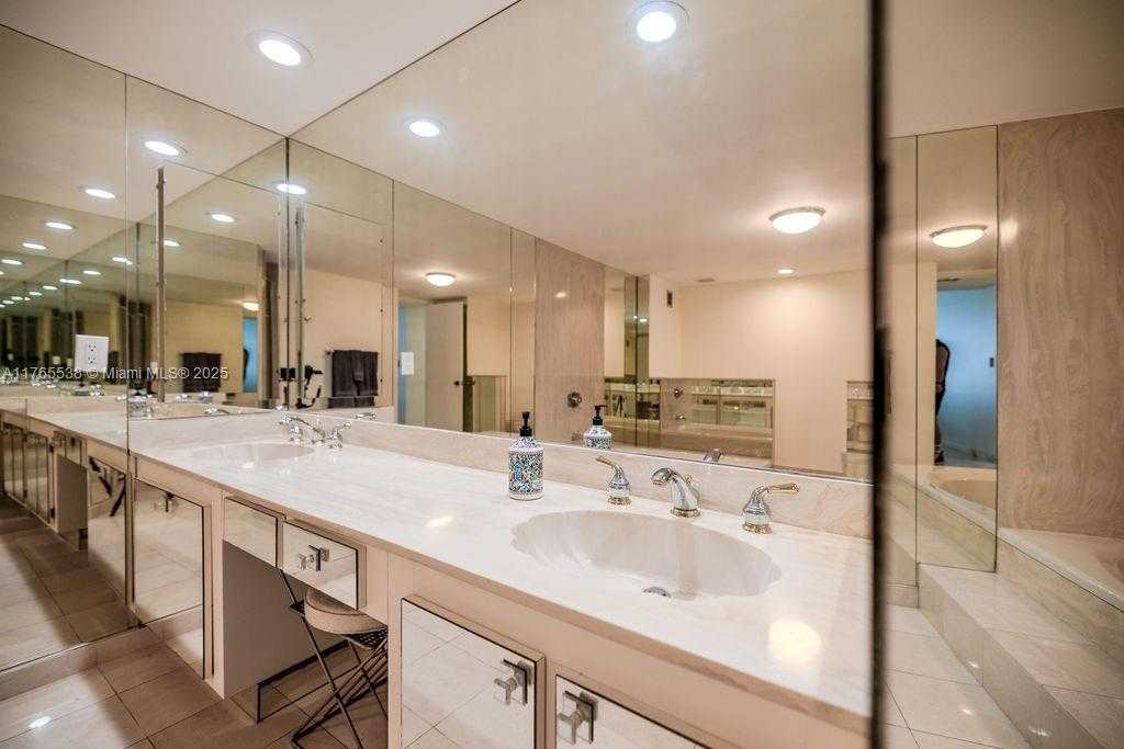 Small Image of 2751 SOUTH OCEAN DR #208S, Hollywood Number 21