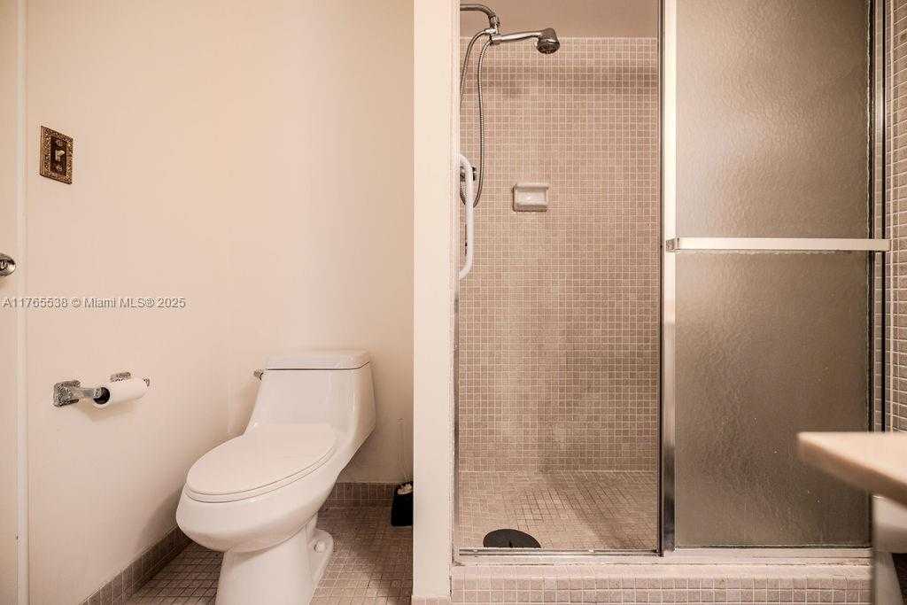 Small Image of 2751 SOUTH OCEAN DR #208S, Hollywood Number 28