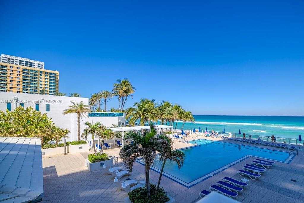 Small Image of 2751 SOUTH OCEAN DR #208S, Hollywood Number 36