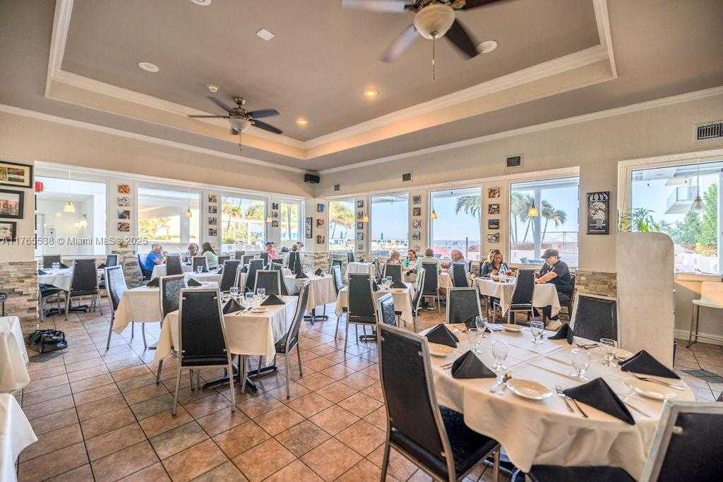 Small Image of 2751 SOUTH OCEAN DR #208S, Hollywood Number 45