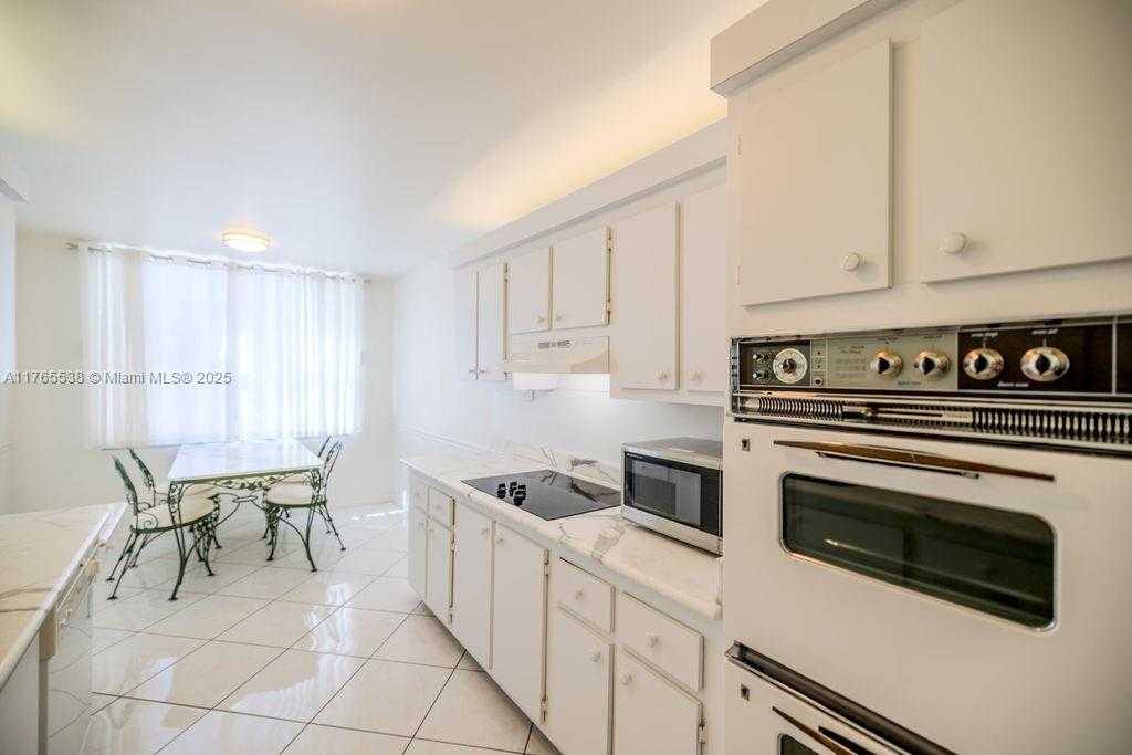 Small Image of 2751 SOUTH OCEAN DR #208S, Hollywood Number 7