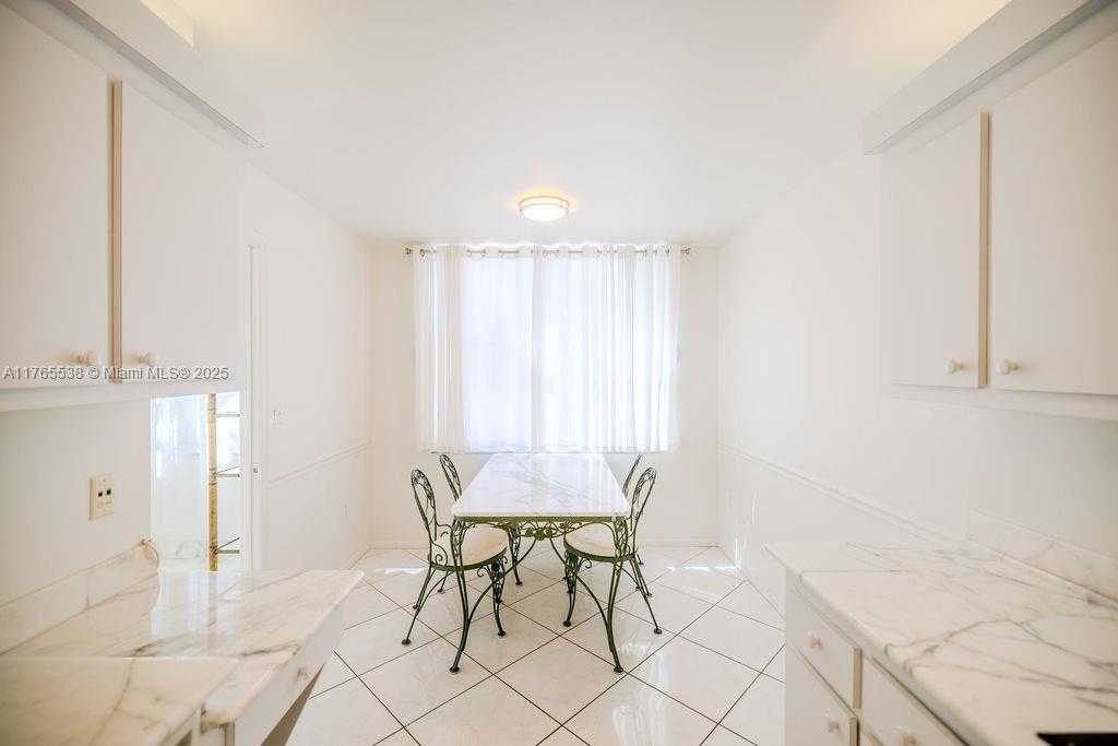 Small Image of 2751 SOUTH OCEAN DR #208S, Hollywood Number 9
