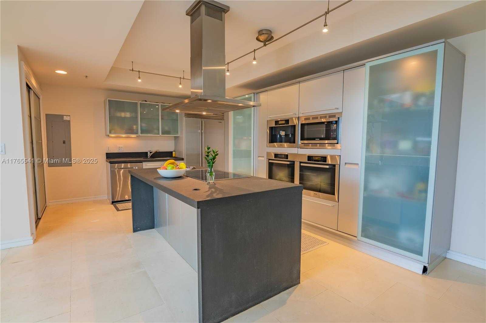 Small Image of 18201 COLLINS AVE #506, Sunny Isles Beach Number 2