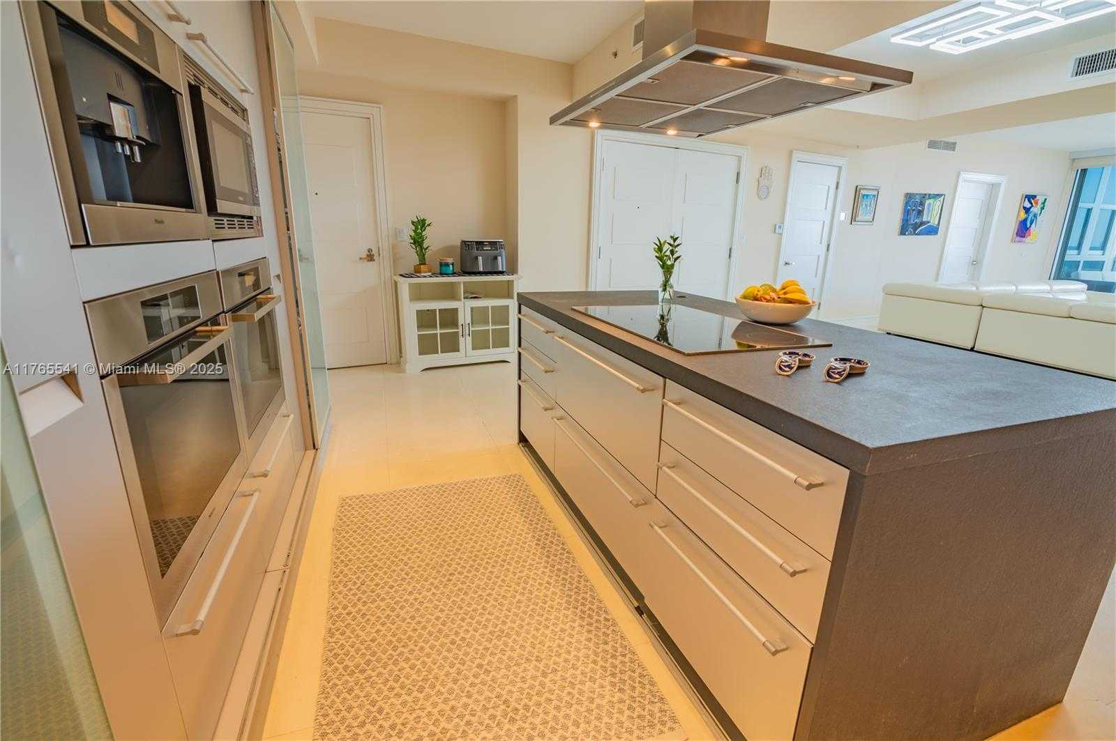 Small Image of 18201 COLLINS AVE #506, Sunny Isles Beach Number 5