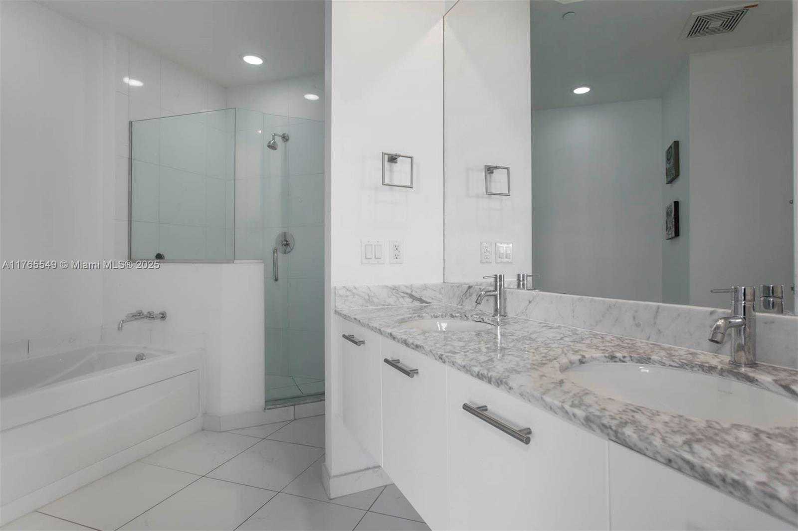 Small Image of 55 SOUTH EAST 6TH ST #4110, Miami Number 12