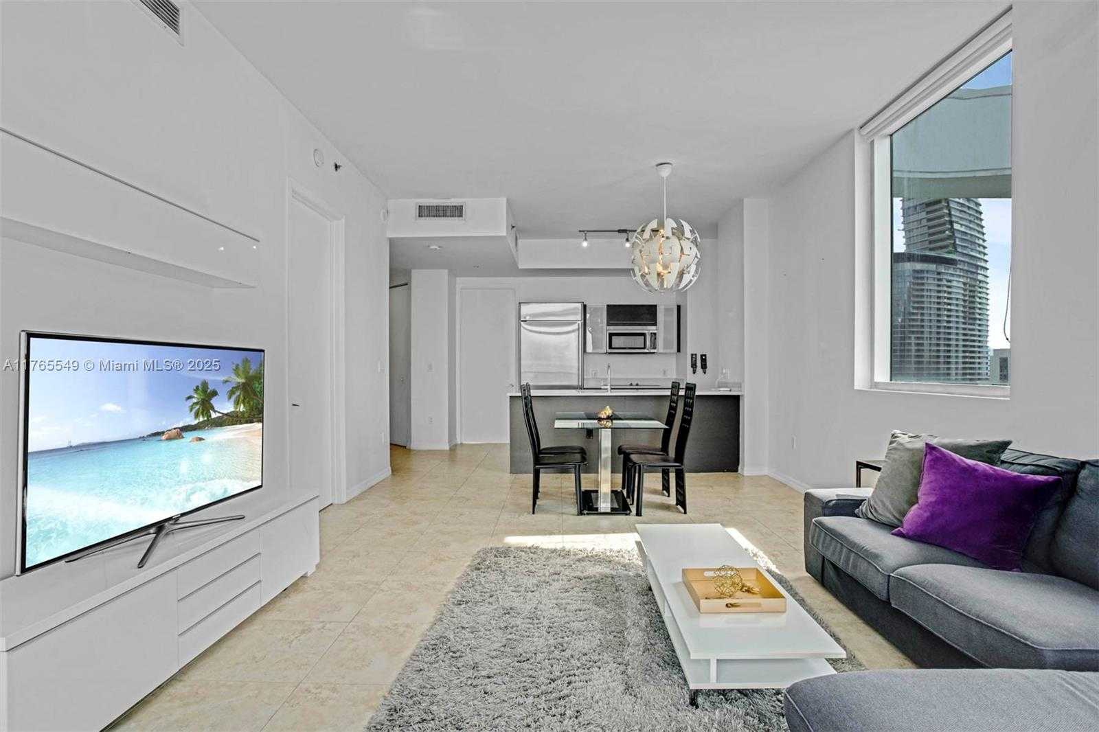 Small Image of 55 SOUTH EAST 6TH ST #4110, Miami Number 3