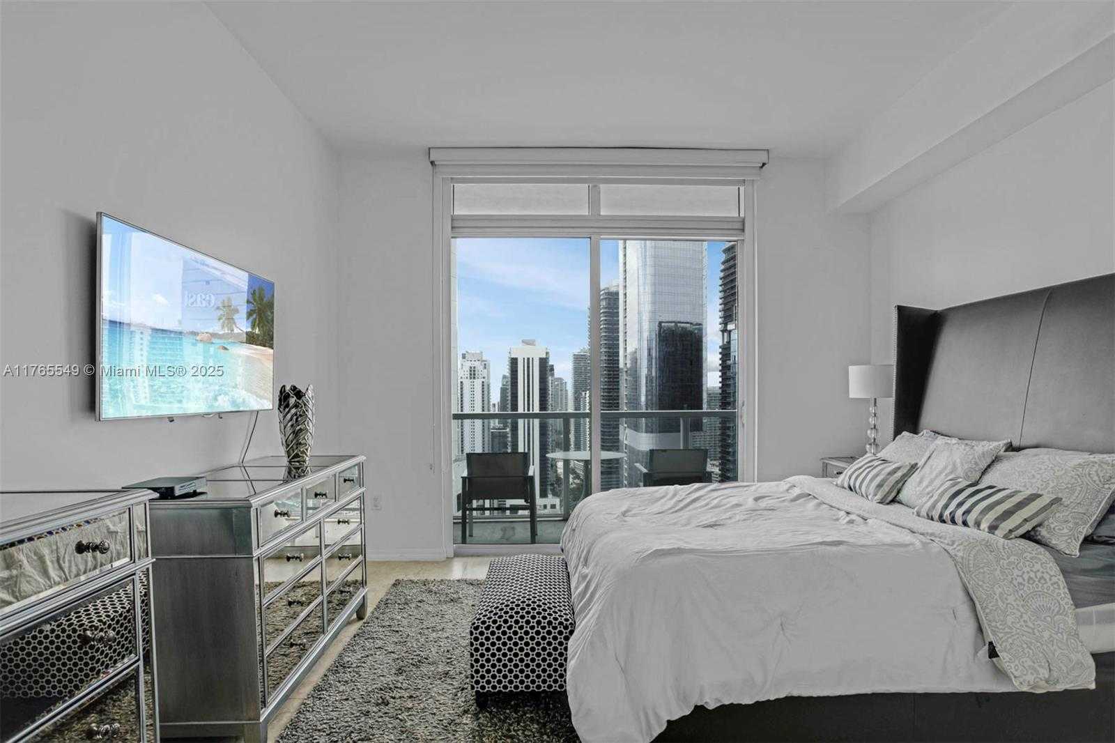 Small Image of 55 SOUTH EAST 6TH ST #4110, Miami Number 9