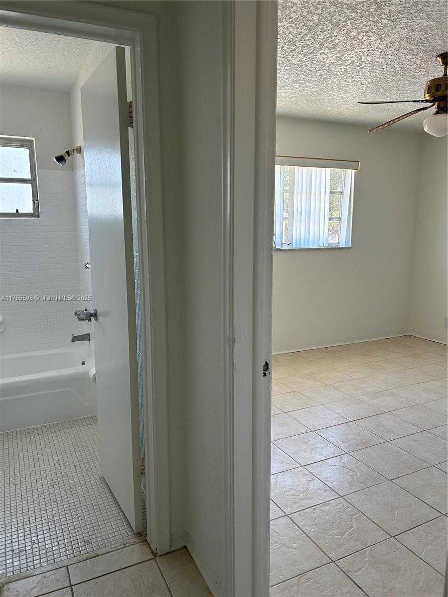 Small Image of 2225 POLK ST #6B, Hollywood Number 27