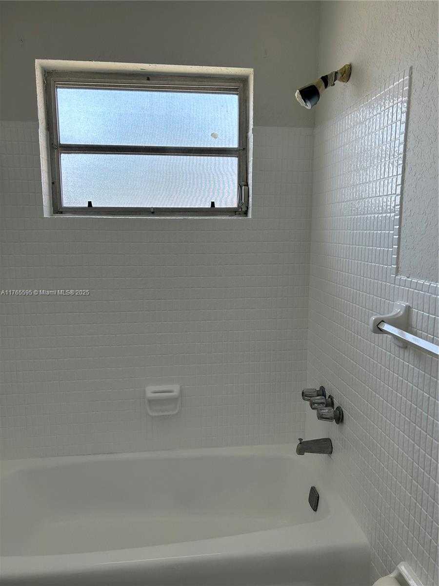 Small Image of 2225 POLK ST #6B, Hollywood Number 29